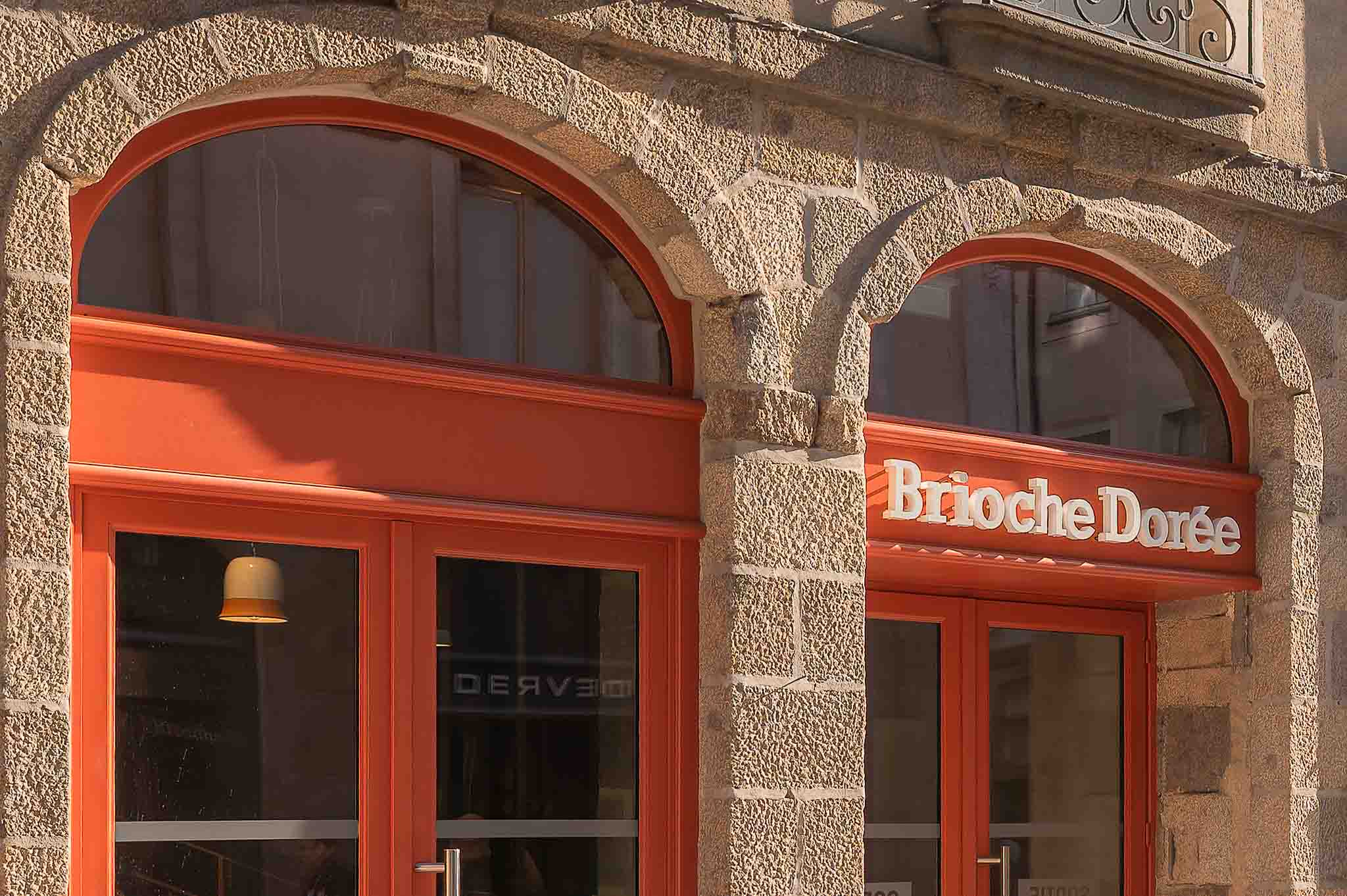 detail-devanture-restaurant-brioche-doree-rennes-atelier-drouin-gandon